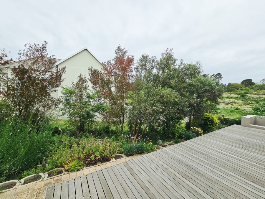 3 Bedroom Property for Sale in Kingswood Golf Estate Western Cape